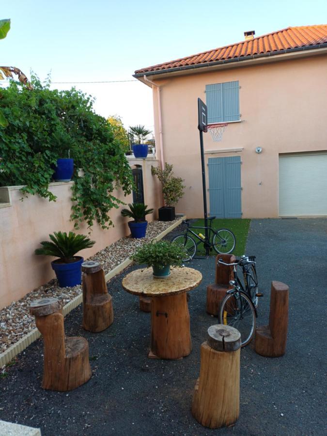Logement Martine Rouffignac Saint-Cernin ภายนอก รูปภาพ